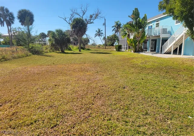 1st image of 5840 Lauder St, Fort Myers Beach, FL 33931 | MLS# 224023088