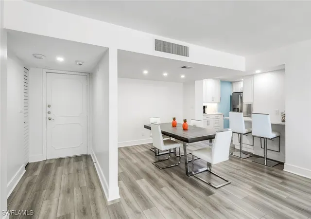 5th image of 4005 Gulf Shore Blvd N #404, Naples, FL 34103 | MLS# 225029388
