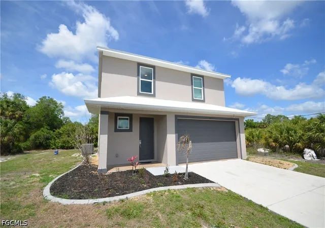 Photo 2 of Single family home for sale at 272 Pelton Cir, Port Charlotte, FL 33954 | MLS# 223058747 | Listing updated on 2026-09-26