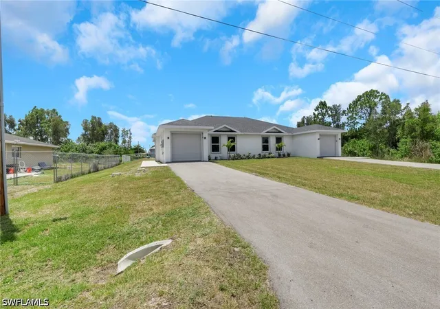 3rd image of 912-914 Ainsworth St W, Lehigh Acres, FL 33974 | MLS# 225040210