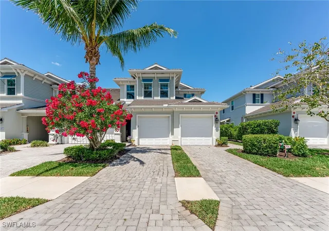 3rd image of 6948 Avalon Cir, Naples, FL 34112