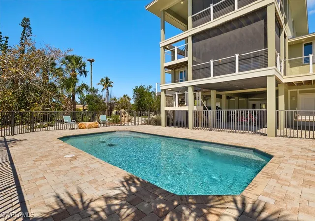 2nd image of 2190 Camino Del Mar Dr, Sanibel, FL 33957 | MLS# 225037092