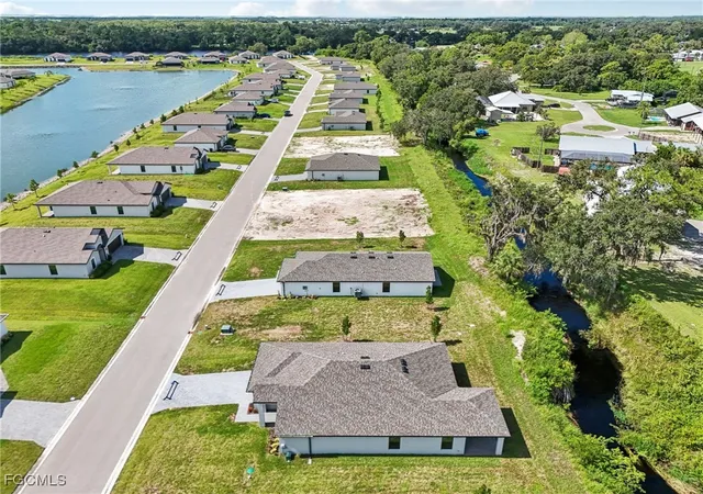 14th image of 812 Gen D Macarthur Ave, Labelle, FL 33935 | MLS# 225017664