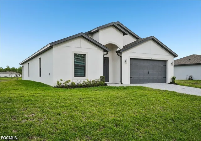 4th image of 871 Gen D Macarthur Ave, Labelle, FL 33935 | MLS# 224067662