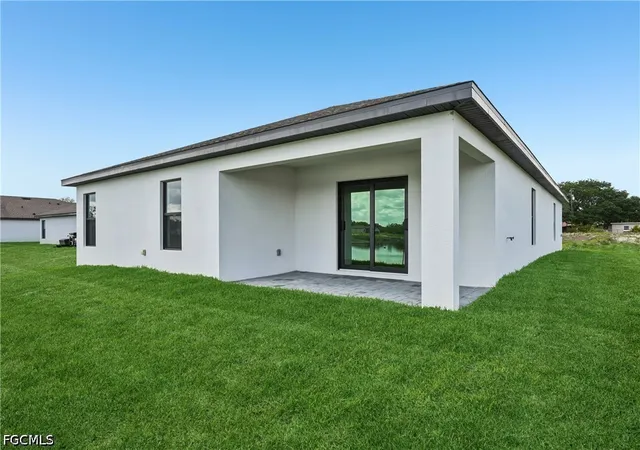 5th image of 871 Gen D Macarthur Ave, Labelle, FL 33935 | MLS# 224067662