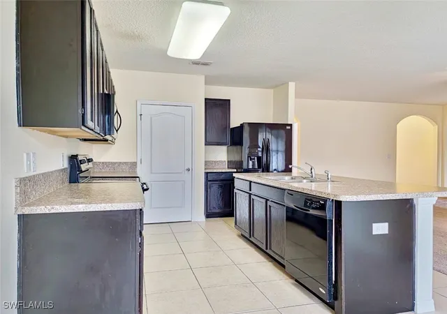 4th image of 324 Sunny Field Ct, Eustis, FL 32726 | MLS# 225025822