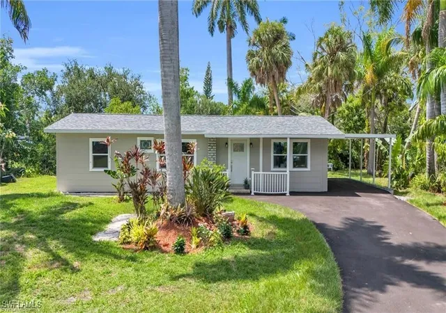 Photo 1 of Single family home for sale at 135 Standish Cir, North Fort Myers, FL 33903 | MLS# 225035206 | Listing updated on 2026-07-09