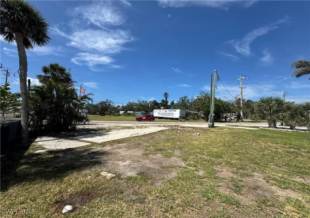 2nd image of 1599 Main St, Fort Myers Beach, FL 33931 | MLS# 225043554