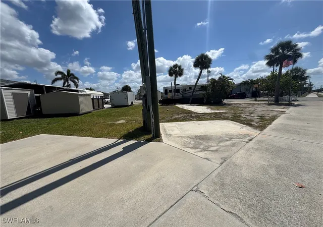 3rd image of 1599 Main St, Fort Myers Beach, FL 33931 | MLS# 225043554
