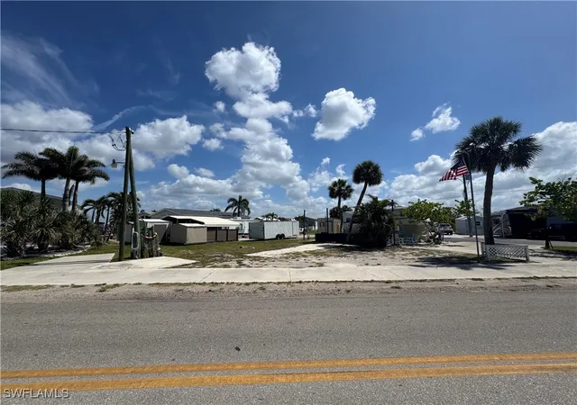 4th image of 1599 Main St, Fort Myers Beach, FL 33931 | MLS# 225043554
