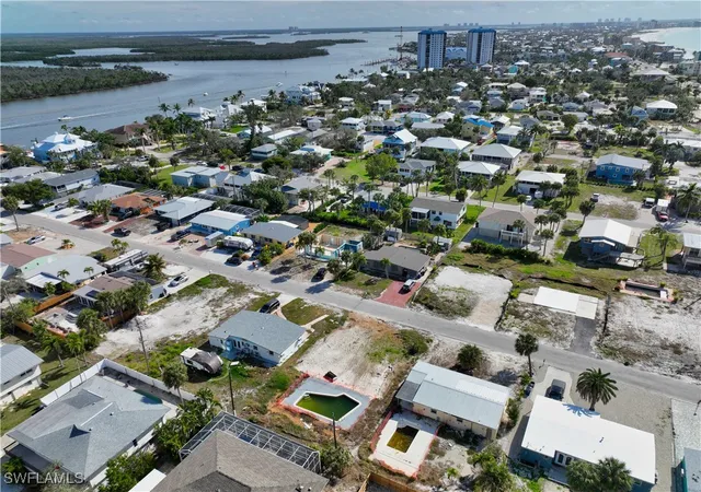 5th image of 161 Hibiscus Dr, Fort Myers Beach, FL 33931 | MLS# 225017648
