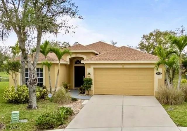 Photo 1 of Sale Pending at 8423 Hollow Brk Cir, Naples, FL 34119 | MLS# 225019961 | Listing updated on 2025-10-16