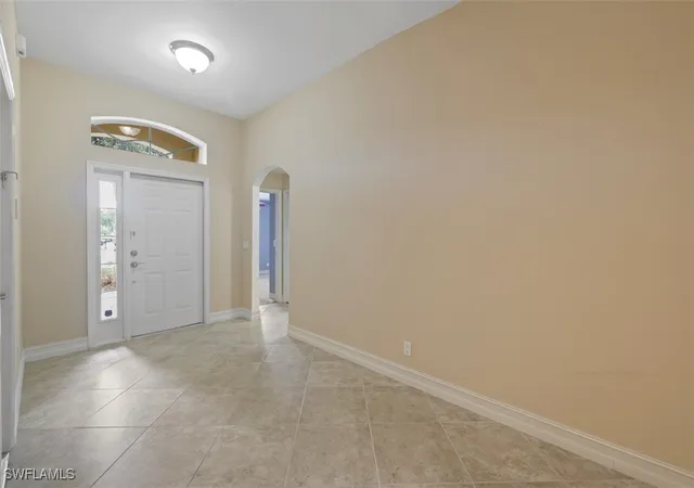 Photo 2 of Sale Pending at 8423 Hollow Brk Cir, Naples, FL 34119 | MLS# 225019961 | Listing updated on 2025-10-16
