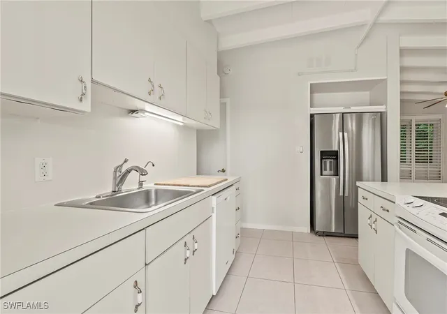 2nd image of 4912 West Blvd #14, Naples, FL 34103 | MLS# 225037675