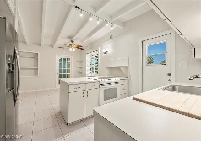 4th image of 4912 West Blvd #14, Naples, FL 34103 | MLS# 225037675