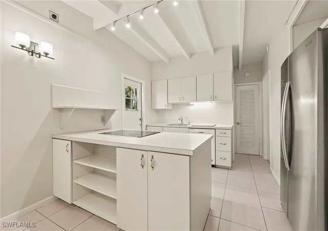 5th image of 4912 West Blvd #14, Naples, FL 34103 | MLS# 225037675