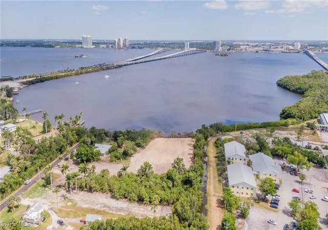 3rd image of 1069 River Rd, North Fort Myers, FL 33903 | MLS# 225044344