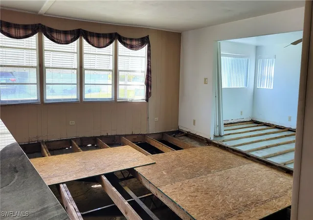 3rd image of 268 Shoreland Dr, Fort Myers, FL 33905 | MLS# 225044463