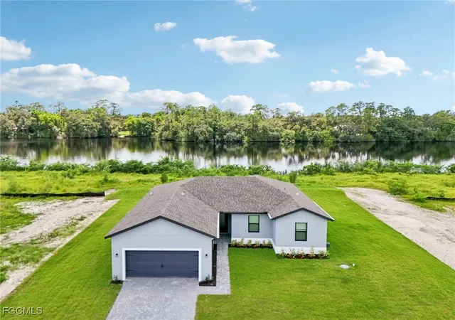 2nd image of 923 Admiral Bull Halsey Ave, Labelle, FL 33935 | MLS# 225038968