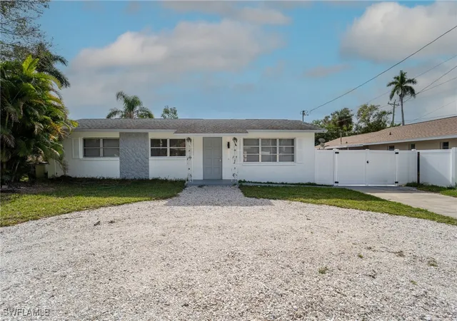 Photo 1 of Single family home for sale at 60 Cardinal Dr, North Fort Myers, FL 33917 | MLS# 225000512 | Listing updated on 2026-06-23