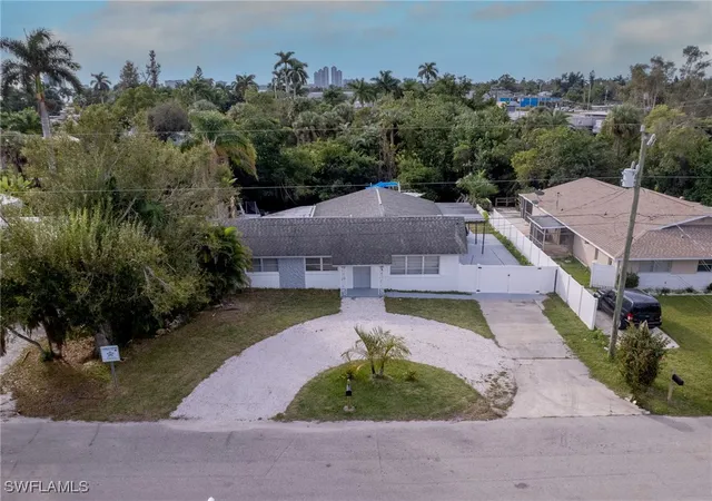 Photo 3 of Single family home for sale at 60 Cardinal Dr, North Fort Myers, FL 33917 | MLS# 225000512 | Listing updated on 2026-06-23