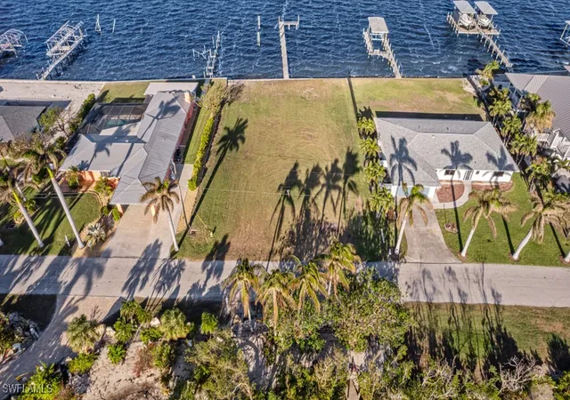 4th image of 2226 8Th Ave, Saint James City, FL 33956 | MLS# 224100876