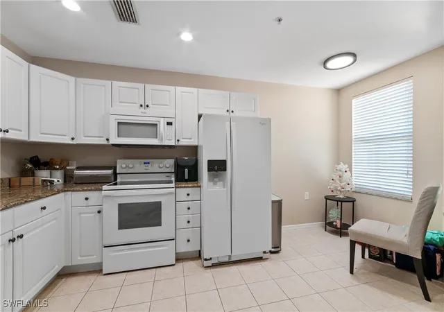 Listing Photo 4 - Condo for sale in building located at 12100 Summergate Cir, Fort Myers, FL 33913 - Unit #101
