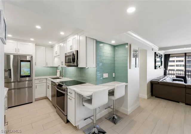 3rd image of 4005 Gulf Shore Blvd N, Naples, FL 34103