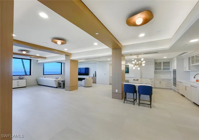 2nd image of 4005 Gulf Shore Blvd N, Naples, FL 34103