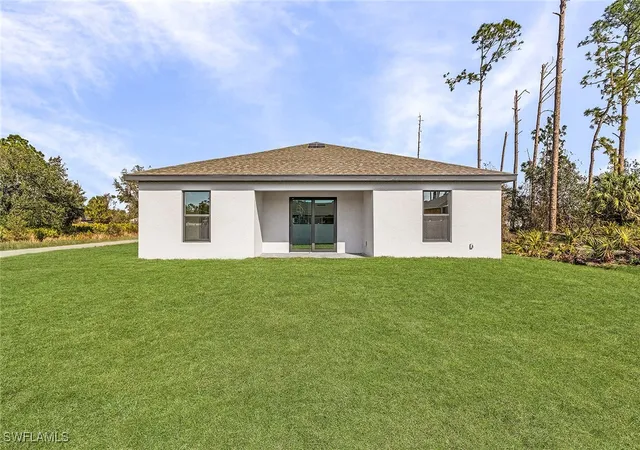 Photo 3 of Sale Pending at 714 Zebu Pl, Fort Myers, FL 33913 | MLS# 225032581 | Listing updated on 2026-07-20