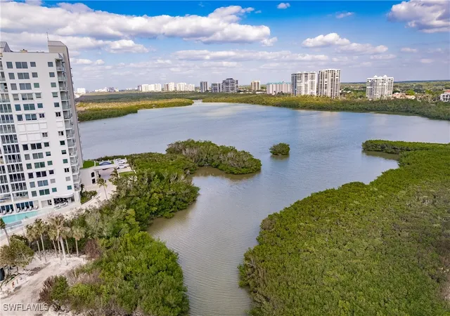4th image of 40 Seagate Dr #202A, Naples, FL 34103 | MLS# 225039973