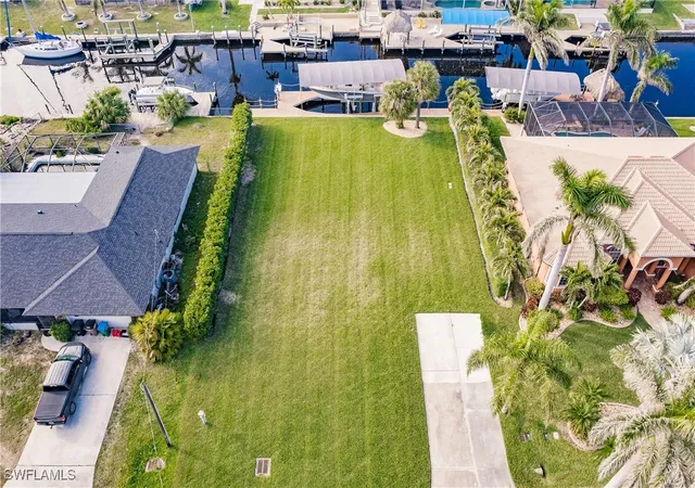 Photo 2 of Sale Pending at 5042 Sorrento Ct, Cape Coral, FL 33904 | MLS# 225014687 | Listing updated on 2026-07-27