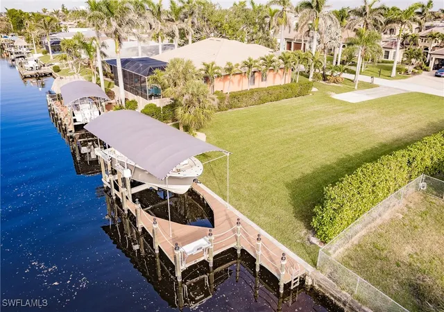 Photo 4 of Sale Pending at 5042 Sorrento Ct, Cape Coral, FL 33904 | MLS# 225014687 | Listing updated on 2026-07-27