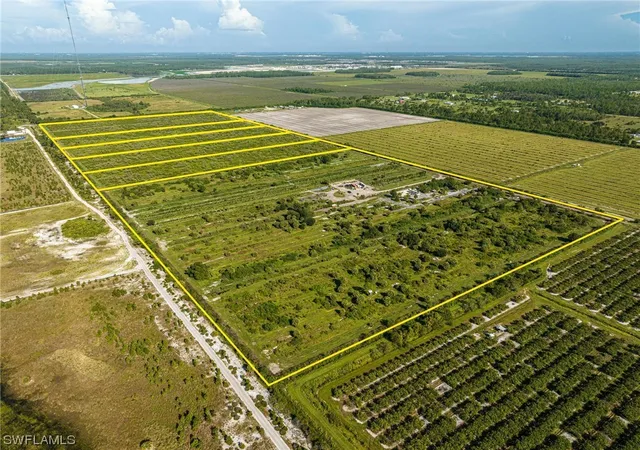 15th image of 21995 Carter Rd, Estero, FL 33928 | MLS# 224020888