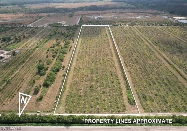 4th image of 21995 Carter Rd, Estero, FL 33928 | MLS# 224020888