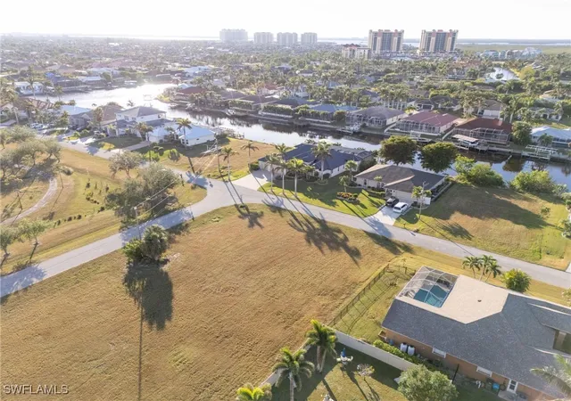 5th image of 5308 Sw 17Th Pl, Cape Coral, FL 33914 | MLS# 224103919
