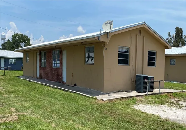 1st image of 599 Avenue R Sw, Moore Haven, FL 33471 | MLS# 225031793