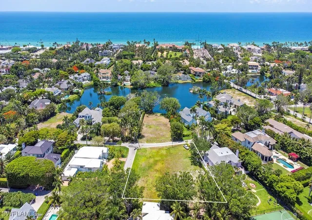 2nd image of 2545 Lantern Ln, Naples, FL 34102 | MLS# 225052244