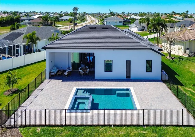 2nd image of 2527 Gleason Pkwy, Cape Coral, FL 33914 | MLS# 224015641