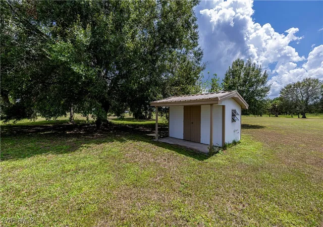 3rd image of 1038 Seminole Cir, Moore Haven, FL 33471 | MLS# 225006954