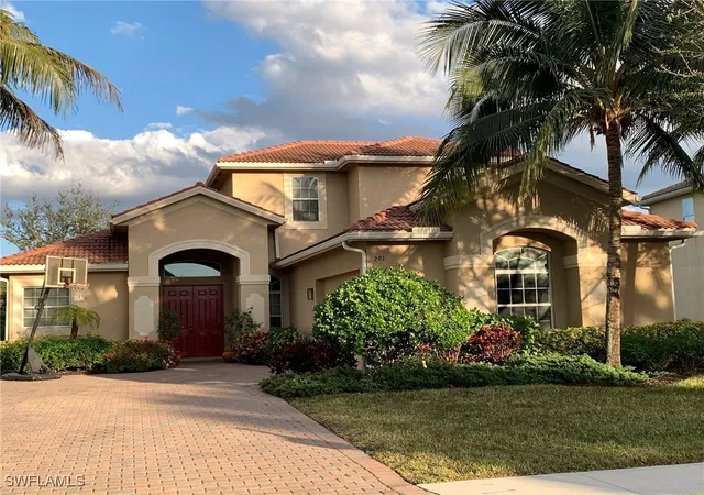 Photo 1 of Single family home for sale at 291 Saddlebrook Ln, Naples, FL 34110 | MLS# 224089314 | Listing updated on 2026-06-22