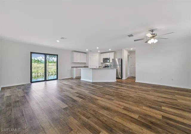 5th image of 852 Gen D Macarthur Ave, La Belle, FL 33935 | MLS# 225001025