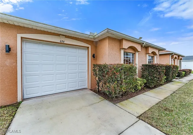 Photo 4 of Townhouse for sale at 624 Falls Ln, Lehigh Acres, FL 33974 | MLS# 225008565 | Listing updated on 2026-08-03