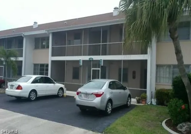 Condominium at 4216 Se 4Th Pl #F12, Cape Coral, FL 33904 | MLS# 217062075 | | Sold on 2017-12-14