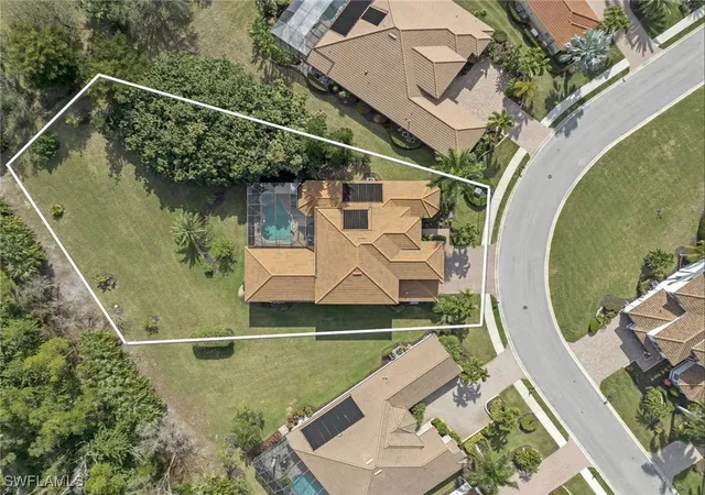 4th image of 19260 La Serena Dr, Estero, FL 33967 | MLS# 224082438