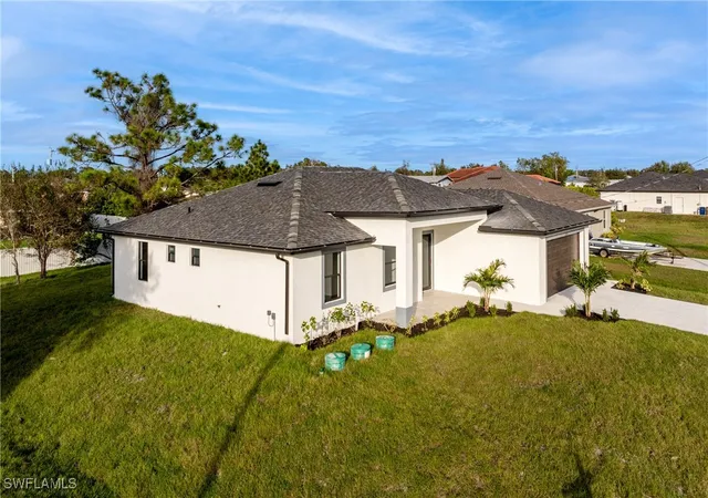 2nd image of 3318 9th St Sw, Lehigh Acres, FL 33976 | MLS# 224094414
