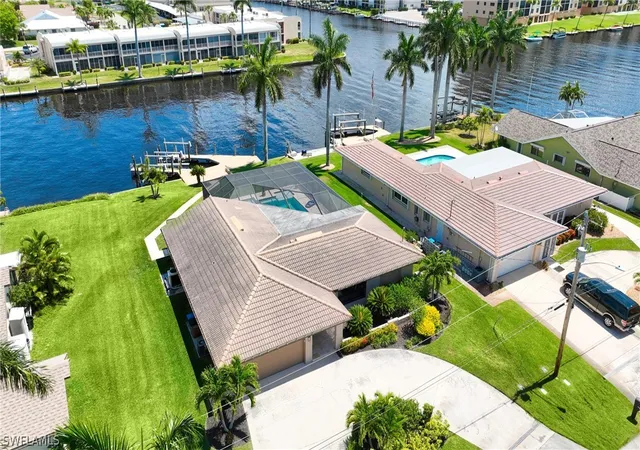 5th image of 1921 Se 44Th St, Cape Coral, FL 33904 | MLS# 224043305