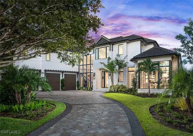 4th image of 3131 Gin Ln, Naples, FL 34102 | MLS# 224076260