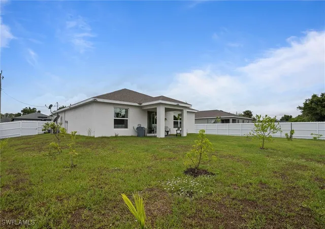 4th image of 3021 June Circle, Labelle, FL 33935 | MLS# 225044967