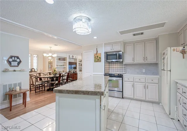 Photo 3 of Manufactured home for sale at 149 Kim Dr #149, Naples, FL 34104 | MLS# 225046193 | Listing updated on 2026-08-01